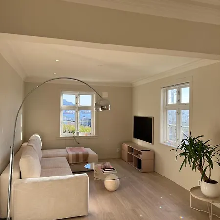 Stylish Seaview In Bergen